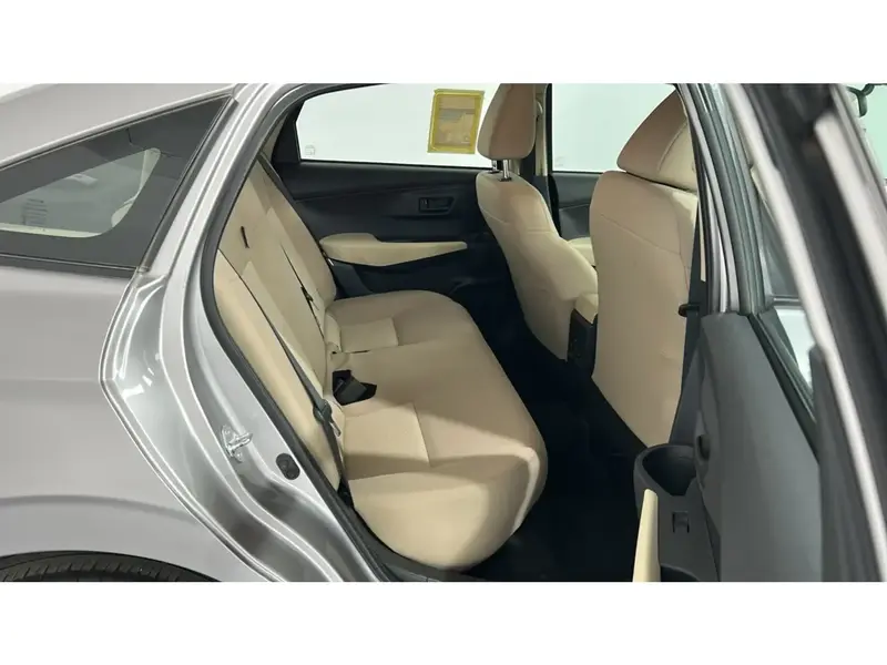 Toyota Yaris Y 2024 10