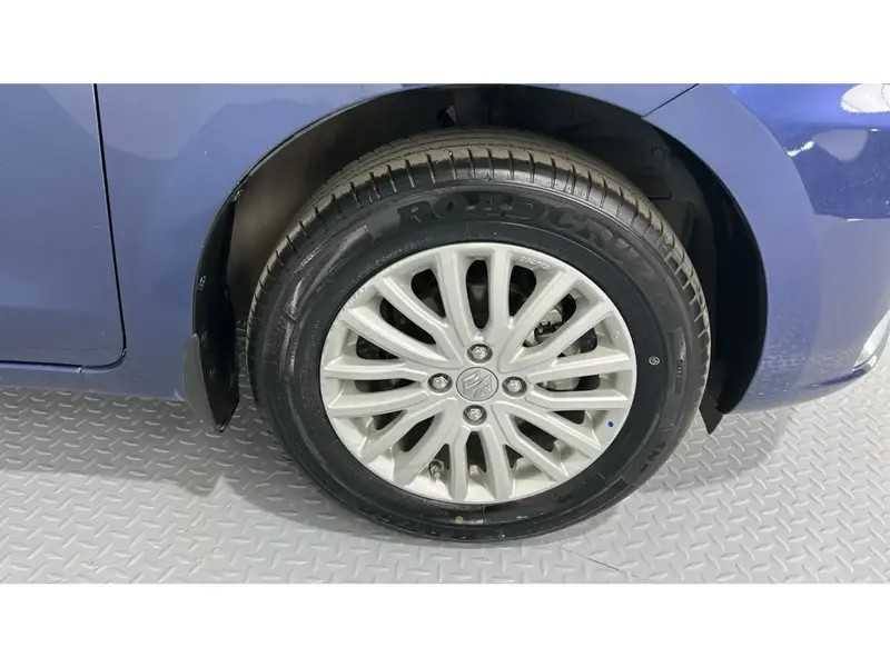 Suzuki Dzire GL 2024 23