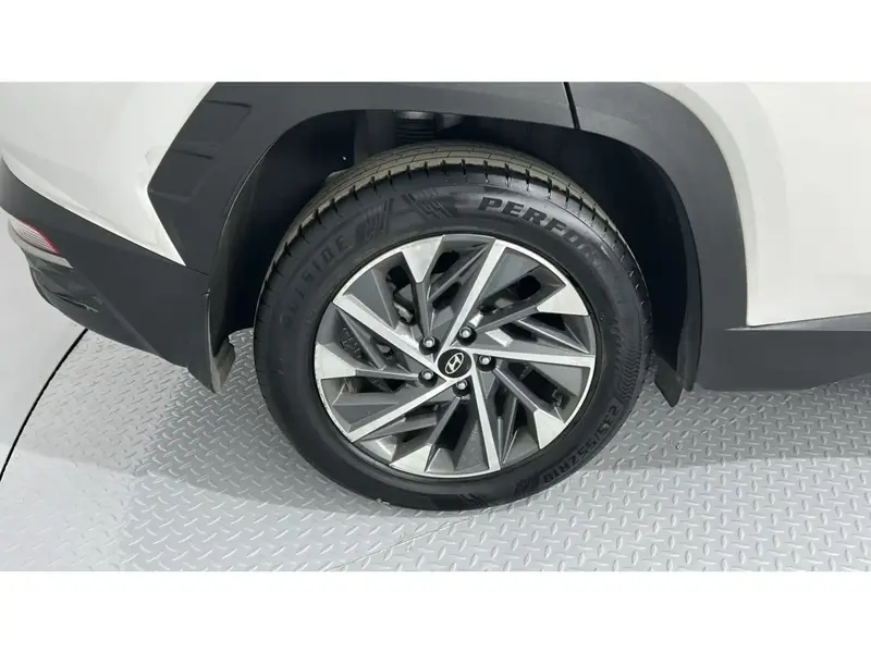 Hyundai Tucson Smart 2024 29