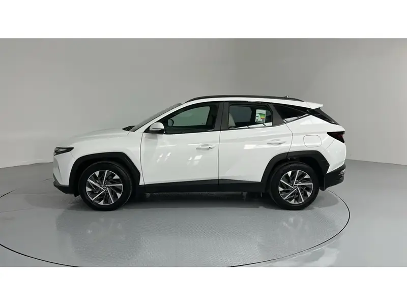 Hyundai Tucson Smart 2024 32