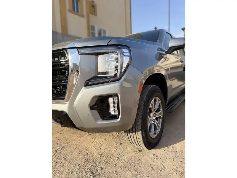 GMC Yukon 2023 4