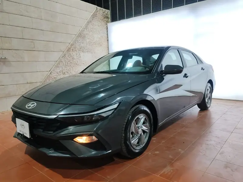 Hyundai Elantra 2024 3