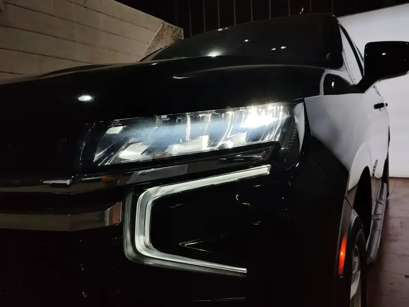 Chevrolet Suburban 2024 4
