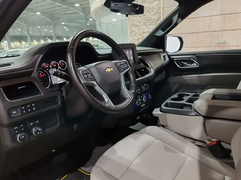 Chevrolet Suburban 2024 11