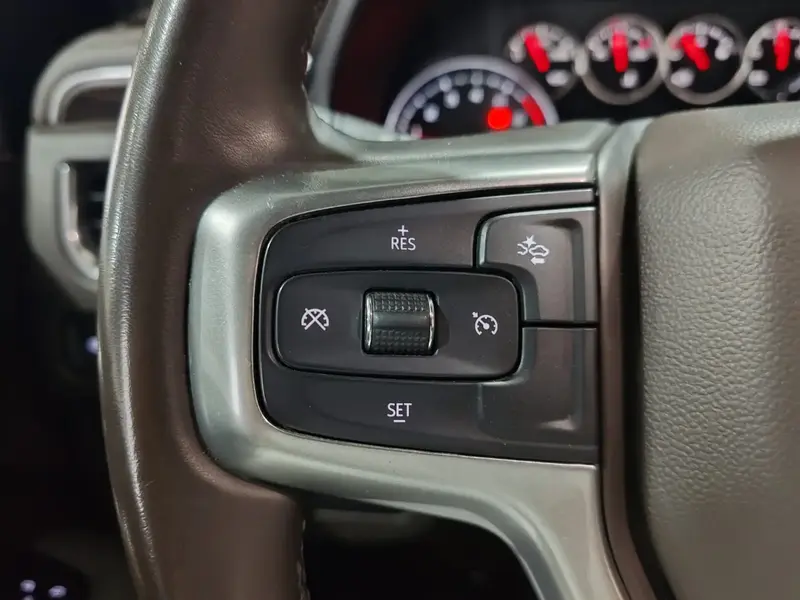 Chevrolet Suburban 2024 27
