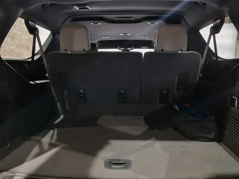 Chevrolet Suburban 2024 28