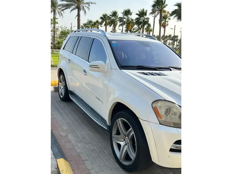 Mercedes GL 2011 6