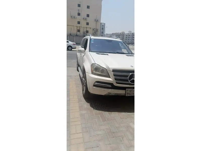 Mercedes GL 2011 3
