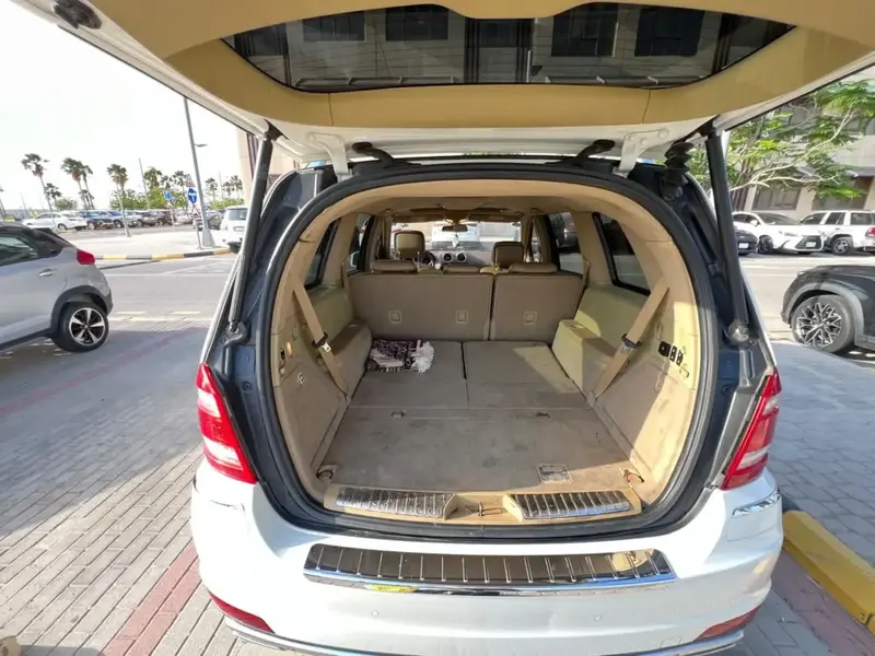 Mercedes GL 2011 7
