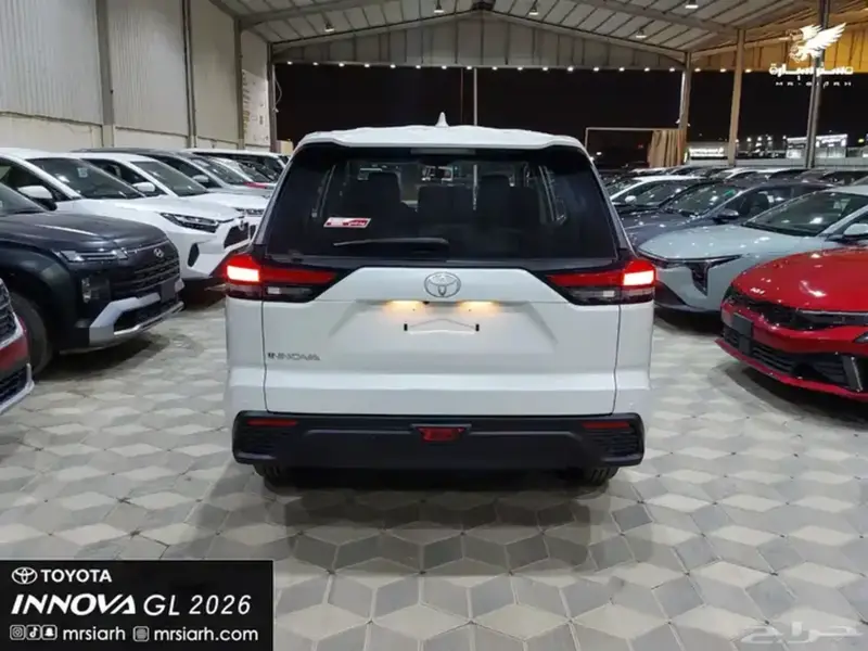 Toyota Innova 2026 4