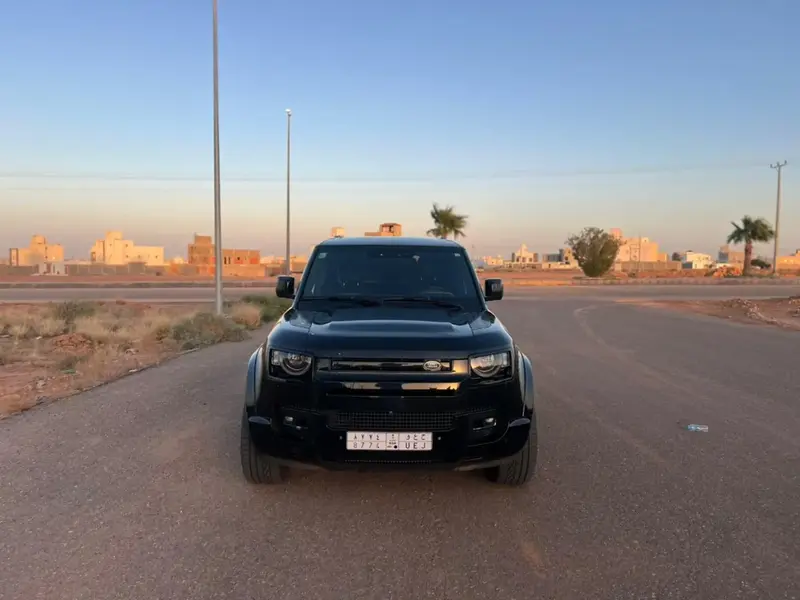 Land Rover Defender 2020 1