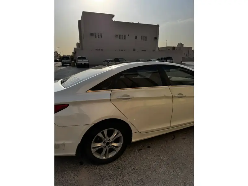 Hyundai Sonata 2011 5