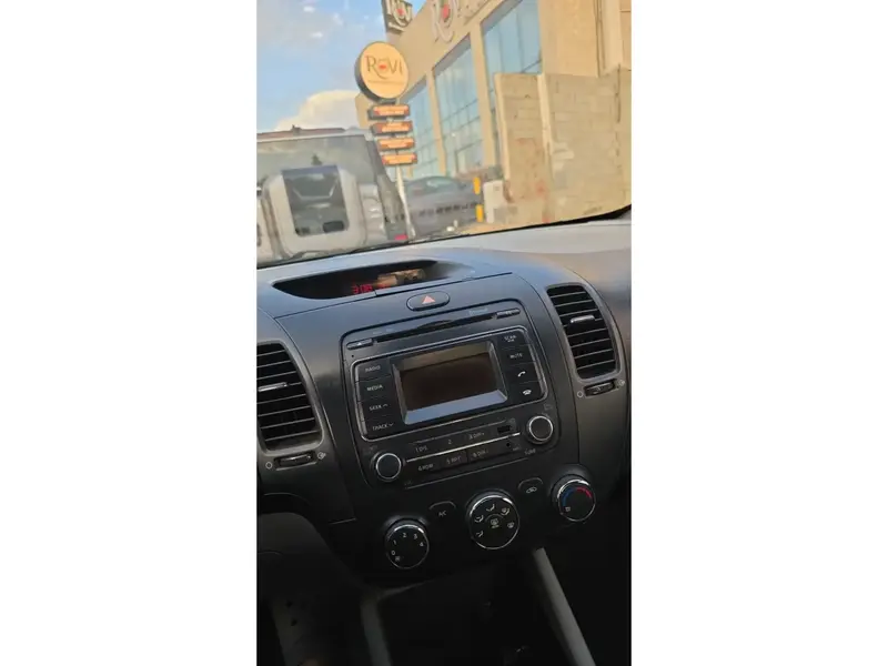 KIA Cerato 2016 9