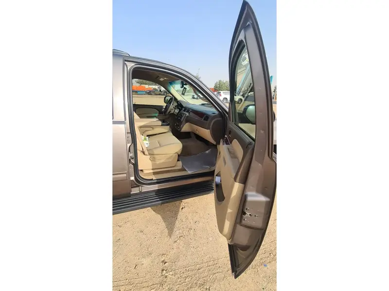 GMC Yukon XL 2012 11