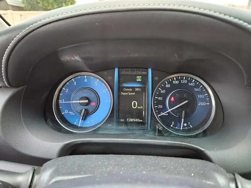 Toyota Fortuner 2023 4