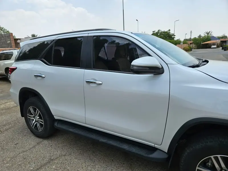 Toyota Fortuner 2023 8