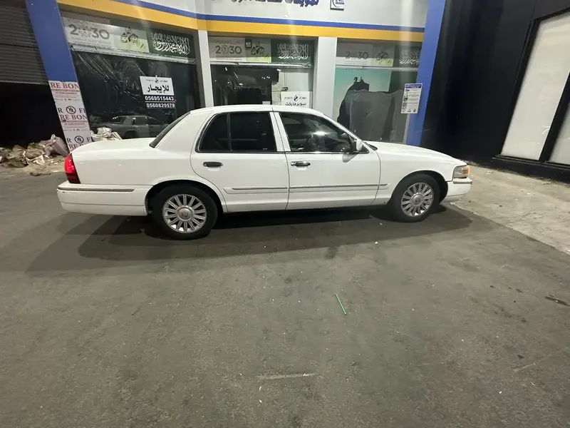 Mercury Grand Marquis 2008 4