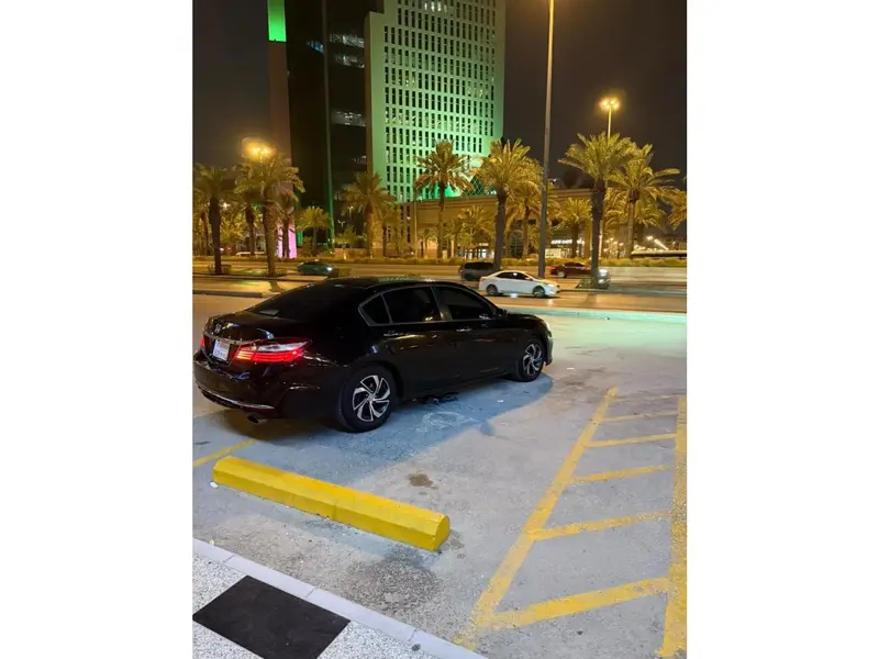 Honda Accord 2016 4