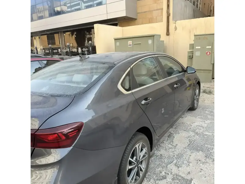 KIA Cerato 2024 4