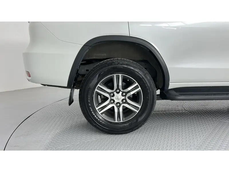 Toyota Fortuner GX 2023 11