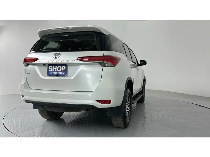 Toyota Fortuner GX 2023 15
