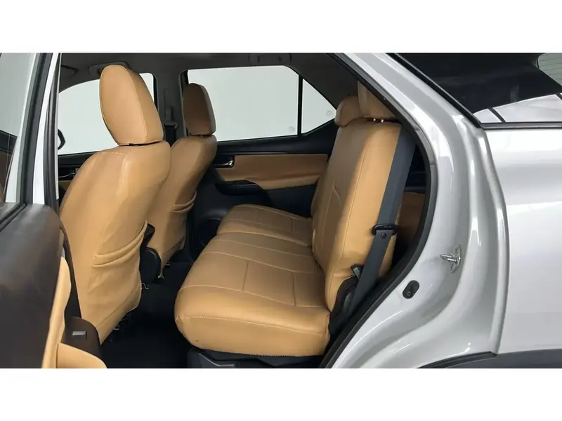 Toyota Fortuner GX 2023 20