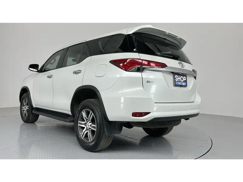 Toyota Fortuner GX 2023 23