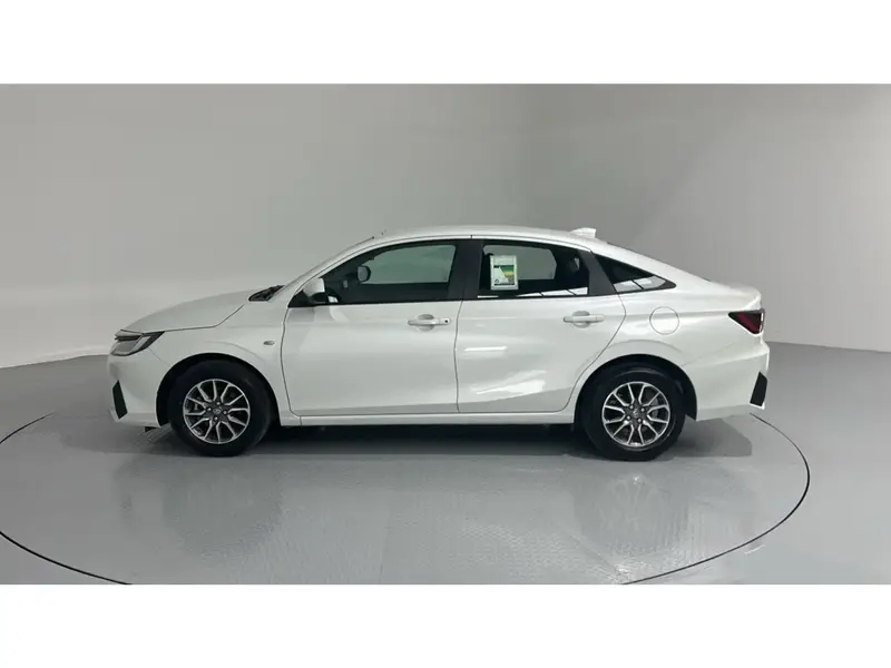 Toyota Yaris Y 2026 10