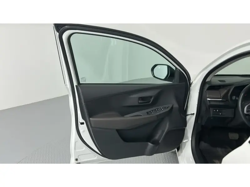 Toyota Yaris Y 2026 14