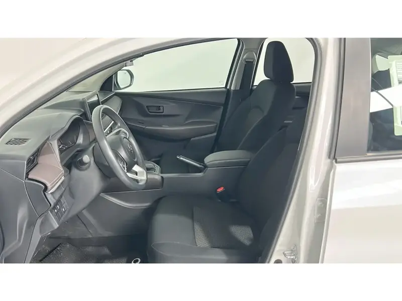 Toyota Yaris Y 2026 15