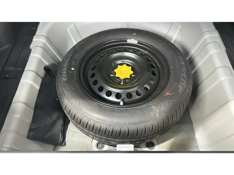 Toyota Yaris Y 2026 21