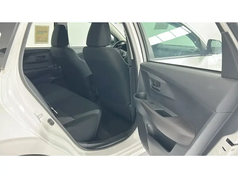 Toyota Yaris Y 2026 28
