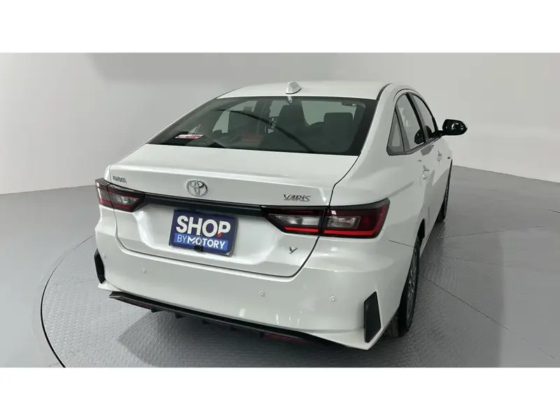 Toyota Yaris Y 2026 8