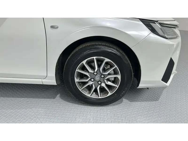 Toyota Yaris Y 2026 32