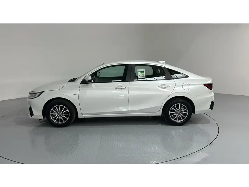 Toyota Yaris Y 2026 12
