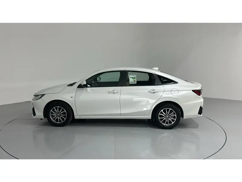 Toyota Yaris Y 2026 12