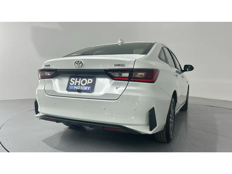 Toyota Yaris Y 2026 7