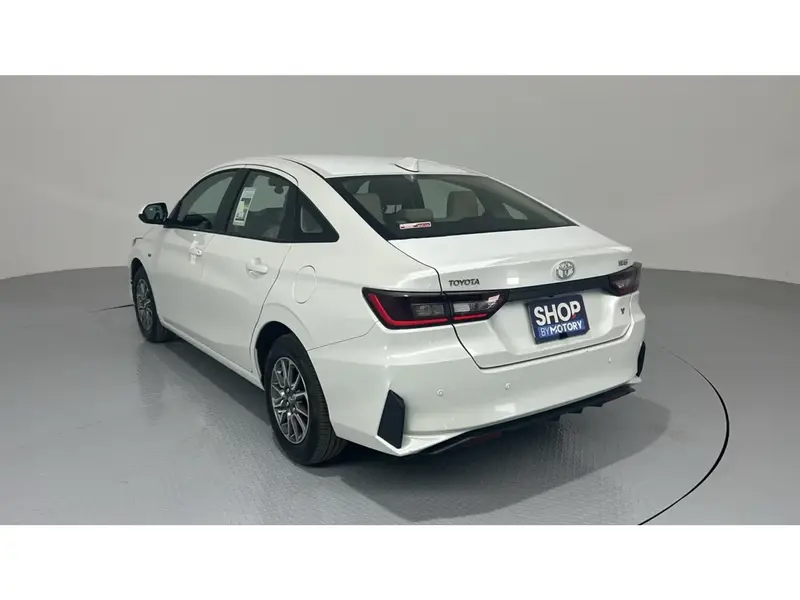Toyota Yaris Y 2026 8