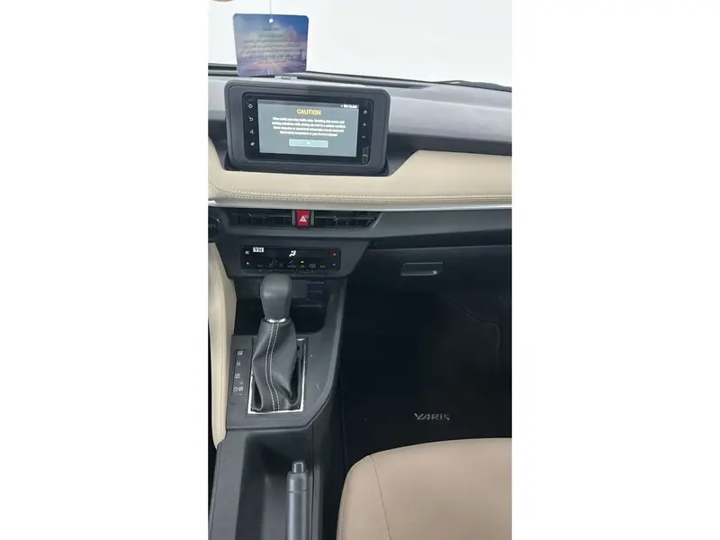 Toyota Yaris Y 2026 19