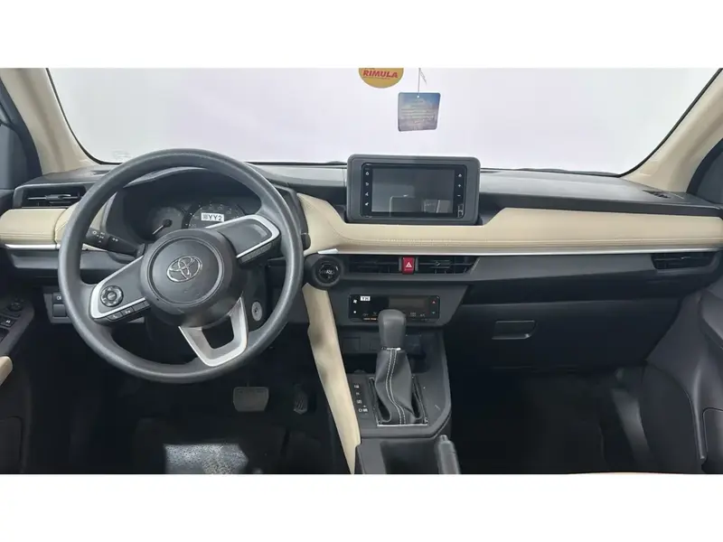 Toyota Yaris Y 2026 22