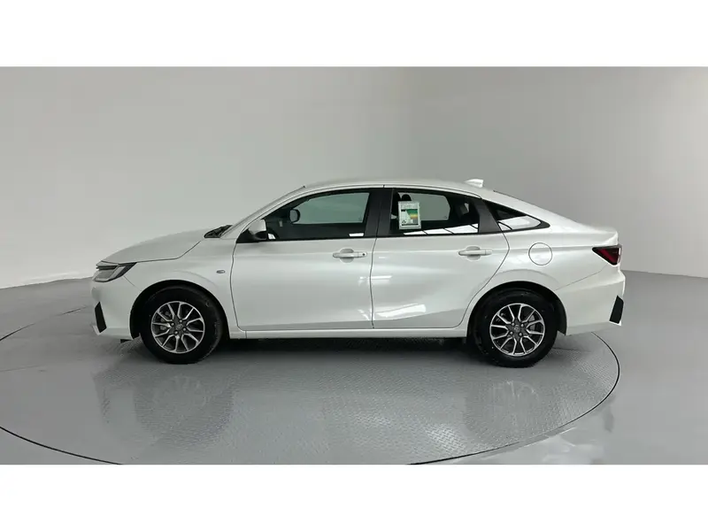 Toyota Yaris Y 2026 6