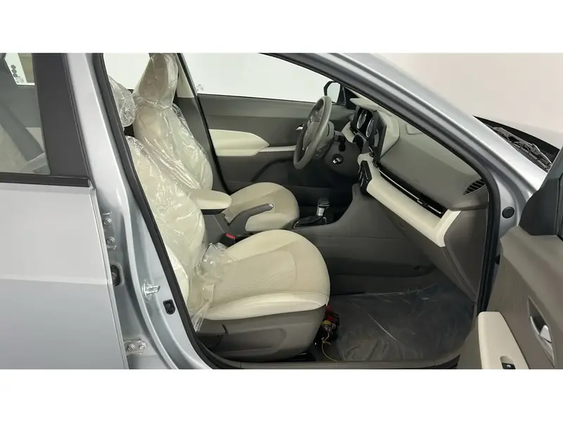 Hyundai Accent Smart 2026 16