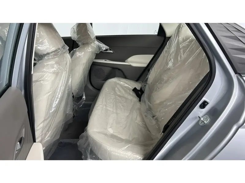 Hyundai Accent Smart 2026 18