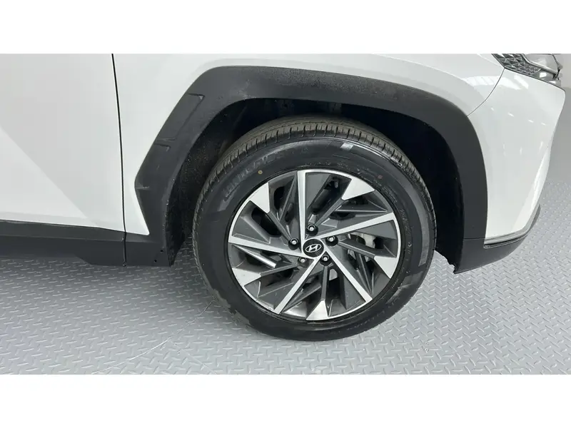 Hyundai Tucson Smart 2024 27
