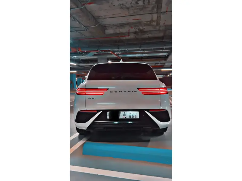 Genesis GV70 2023 2