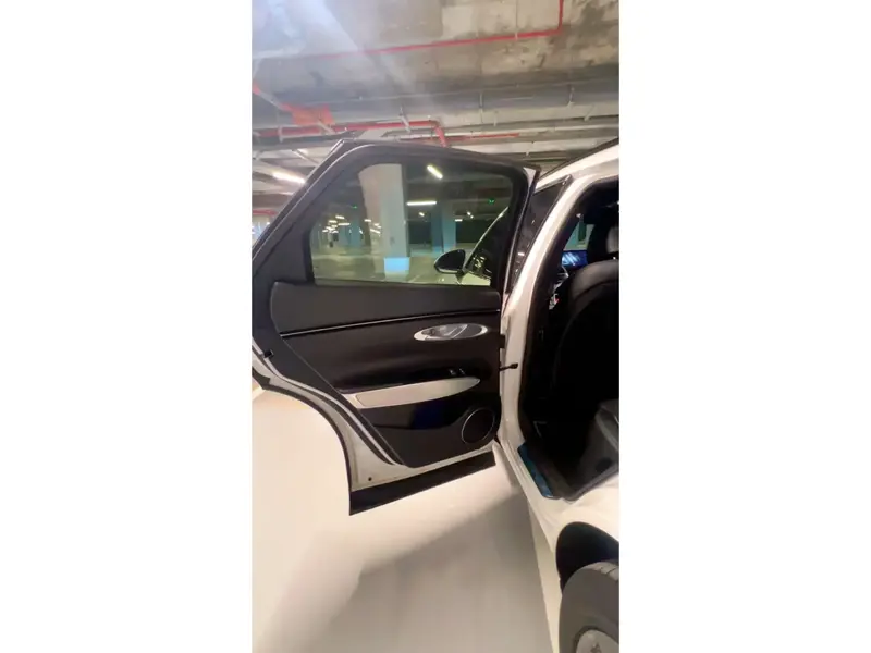 Genesis GV70 2023 6
