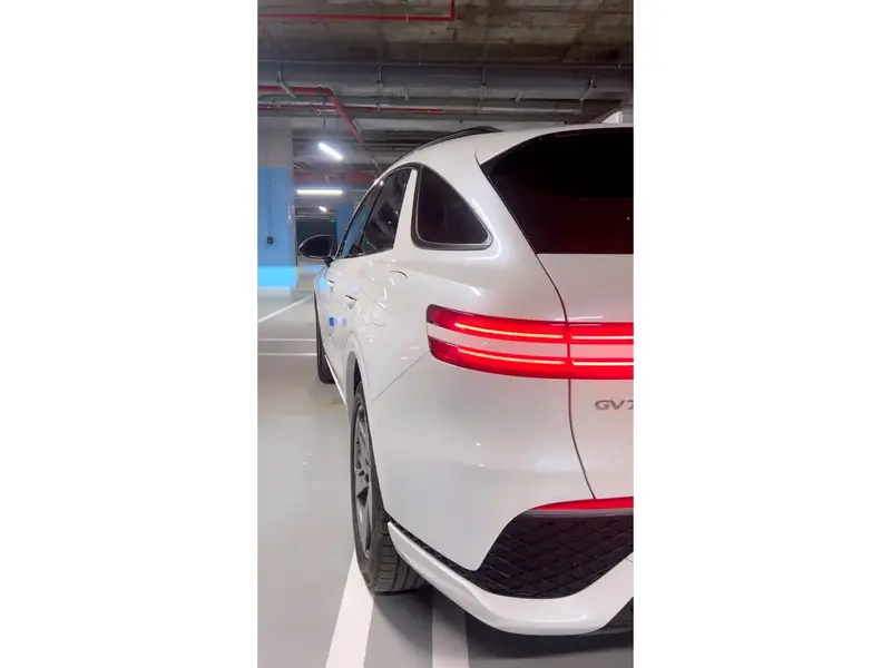 Genesis GV70 2023 18