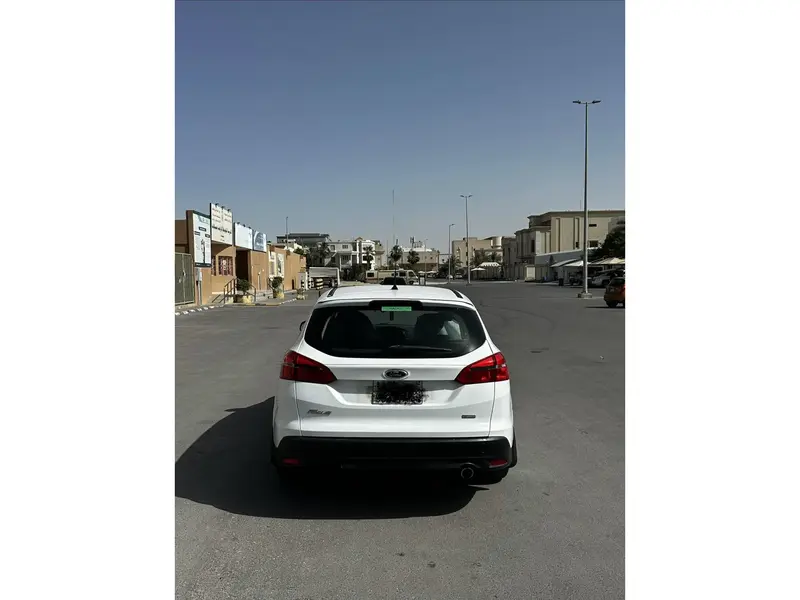 Ford Focus 2015 5