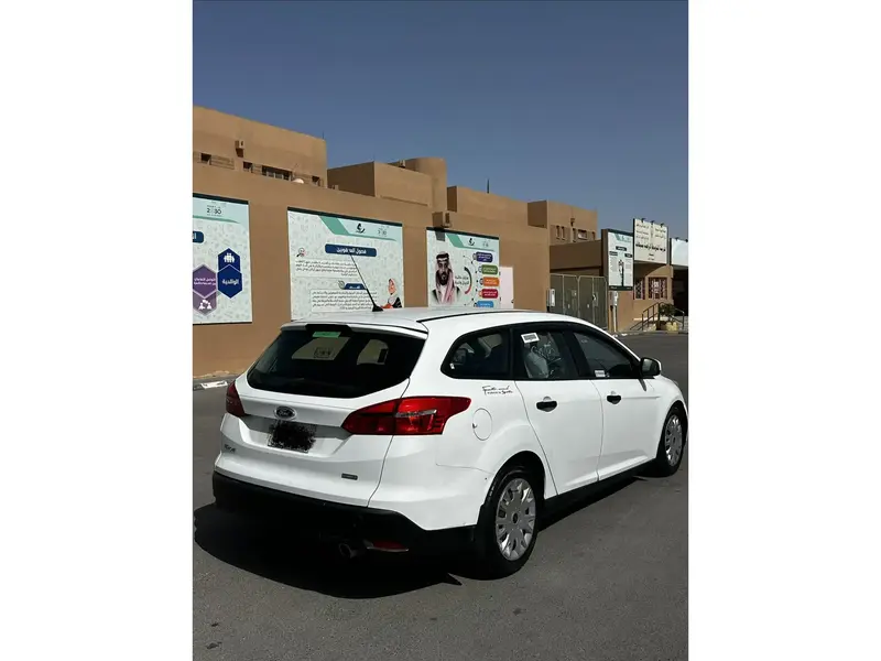 Ford Focus 2015 6