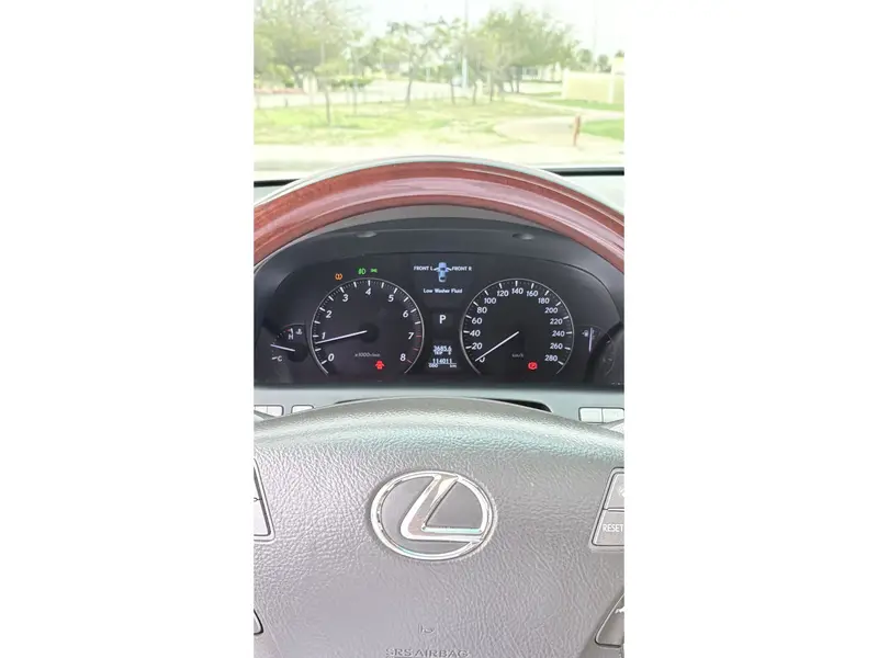 Lexus LS 2008 3